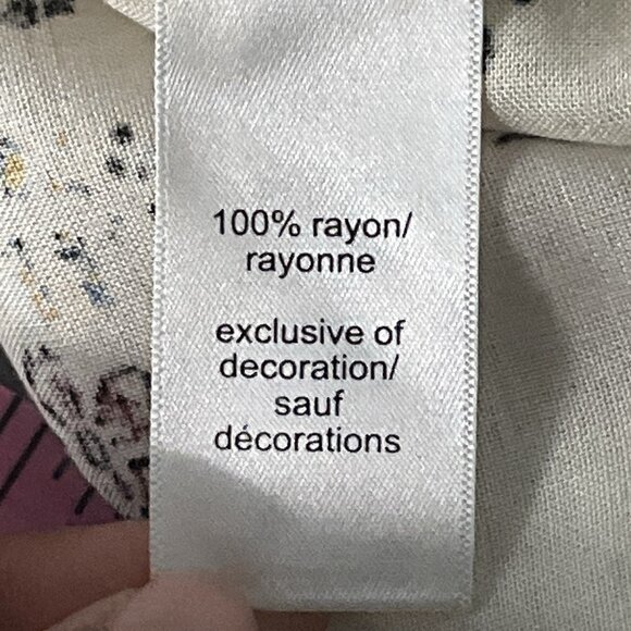 Maurices Top Women Sz‎ 2X V-Neck Floral Lace Patchwork Peasant Boho - Picture 12 of 16